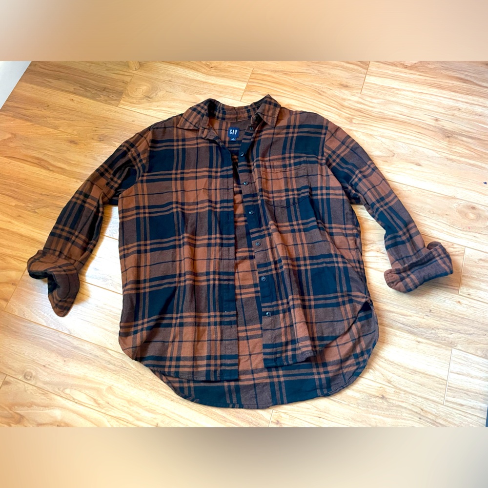 NWOT Gap Oversized Plaid Flannel Button Down